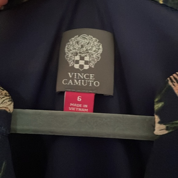 Vince Camuto navy floral dress - Picture 4 of 4